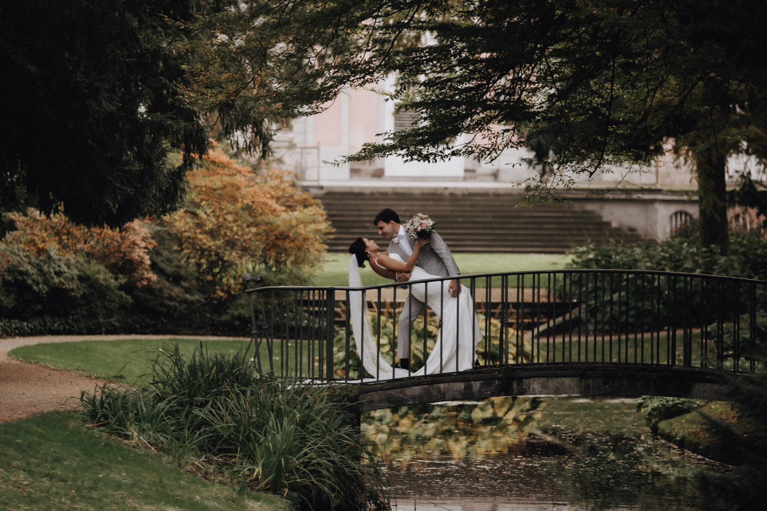 Benrath Schloss Hochzetisfotos Lin Hochzeitsfotograf